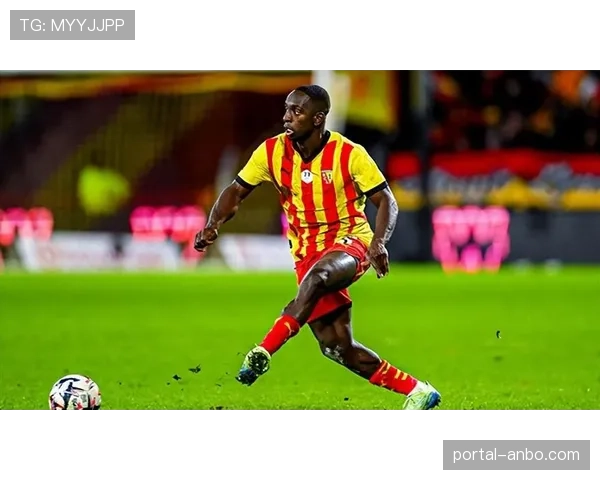 产业观察:法甲俱乐部电竞战队在全球赛事中表现强劲